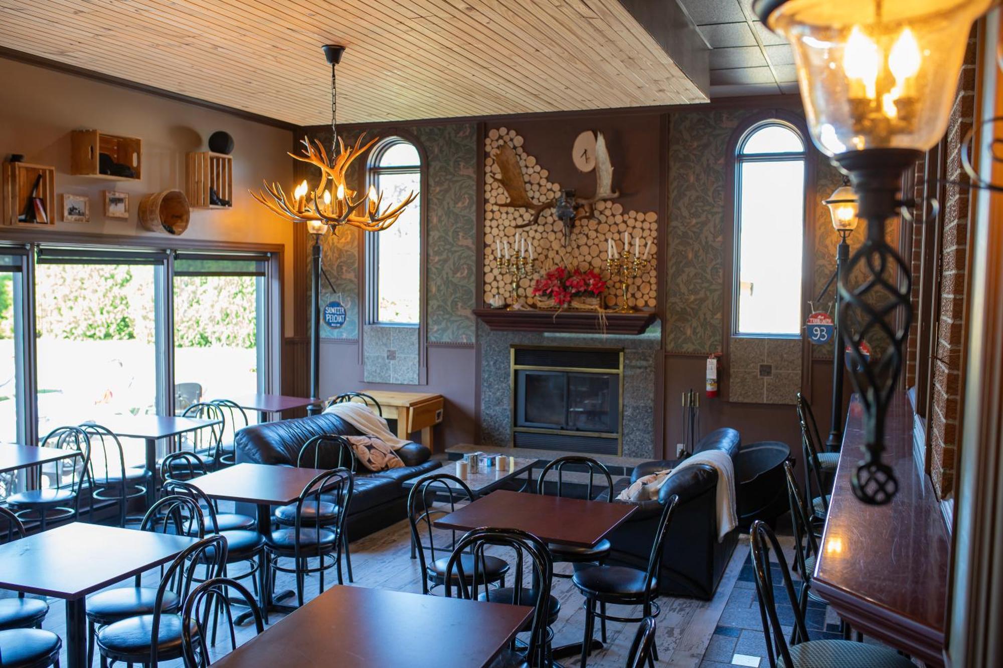 Complexe Hotelier Escoumins Les Escoumins Buitenkant foto