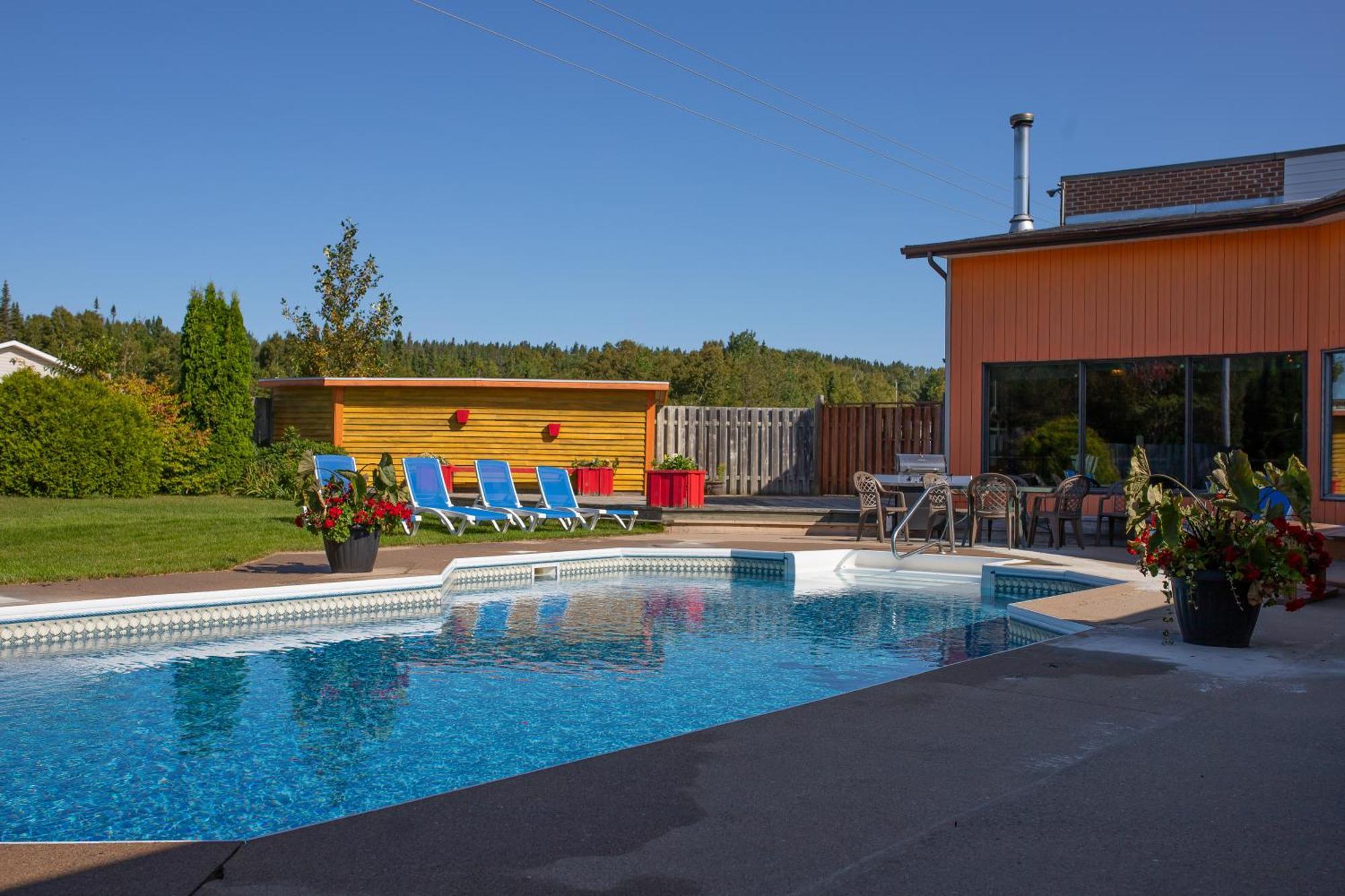 Complexe Hotelier Escoumins Les Escoumins Buitenkant foto