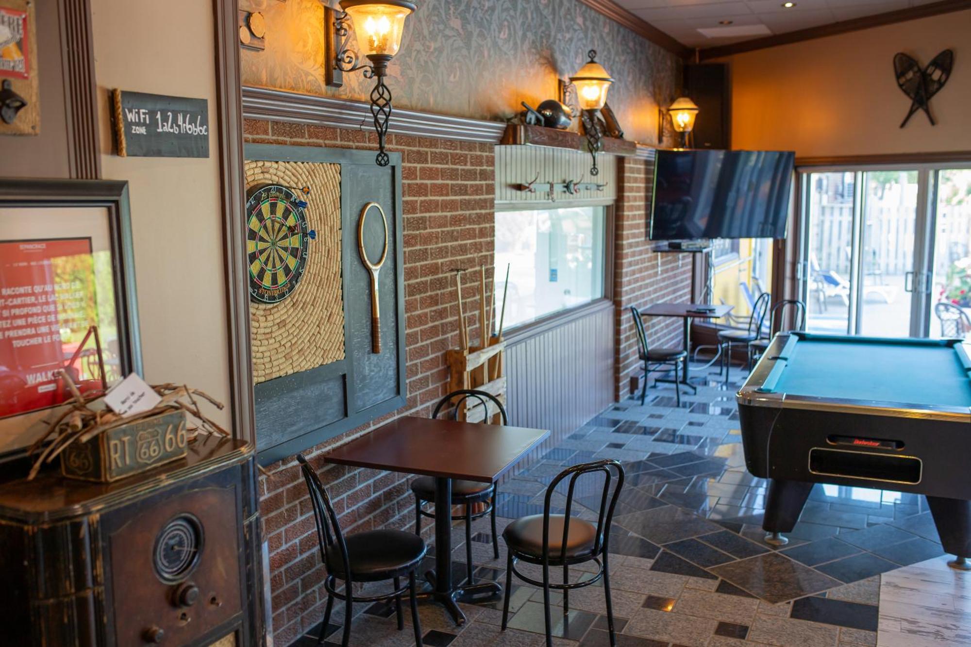 Complexe Hotelier Escoumins Les Escoumins Buitenkant foto
